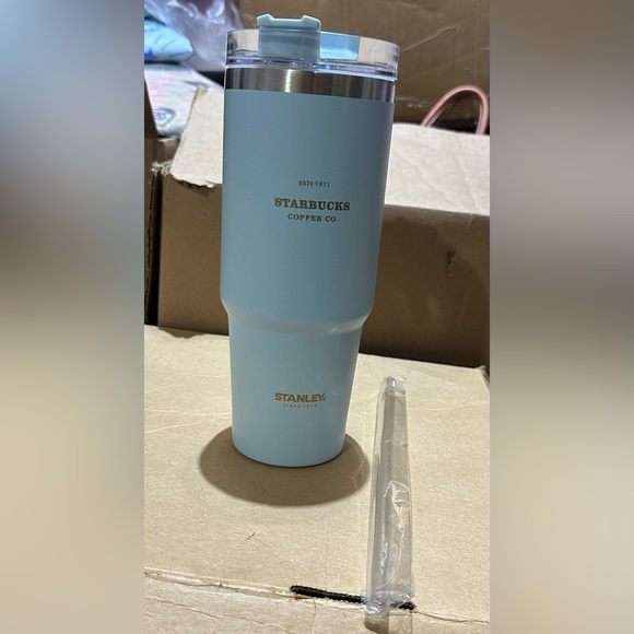 Starbucks/stanley - Picture 1 of 4